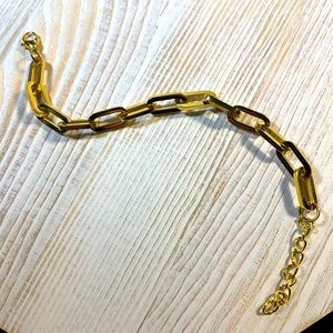 “Carrie” Gold Link Bracelet